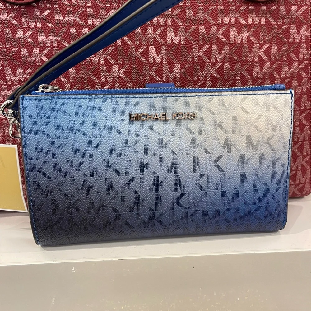 MICHAEL KORS Jet Set Large Ombré Signature Logo Double Zip Wristlet Phone Holder